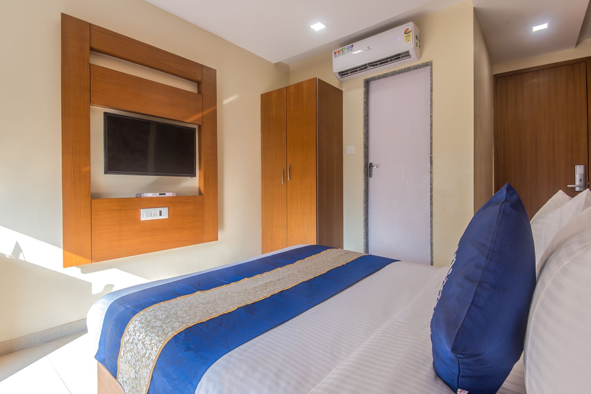 Fabhotel Arton Suite - Nr Mumbai International Airport ภายนอก รูปภาพ